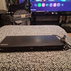 LG Black Blu-ray Disc Player